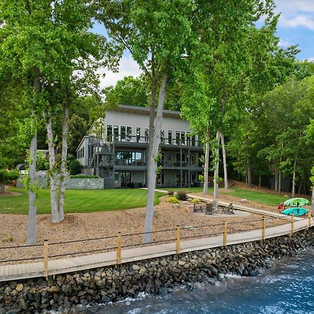 Lake Norman Getaway Мурсвилл Экстерьер фото