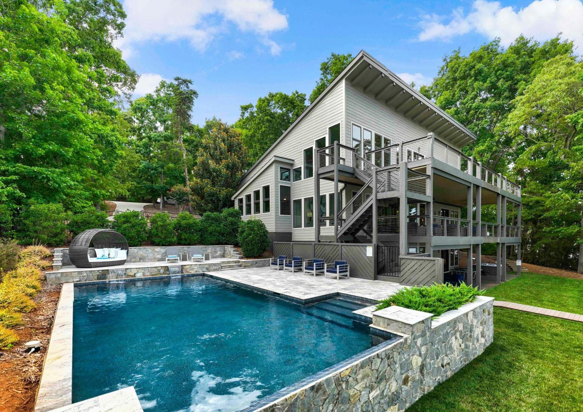 Lake Norman Getaway Мурсвилл Экстерьер фото