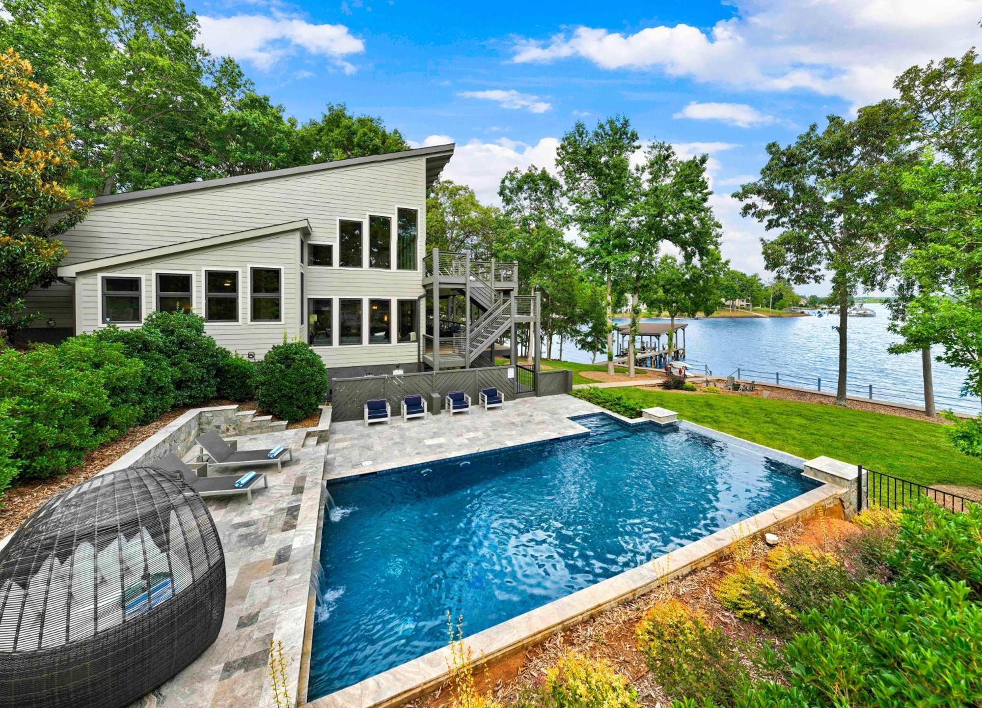 Lake Norman Getaway Мурсвилл Экстерьер фото