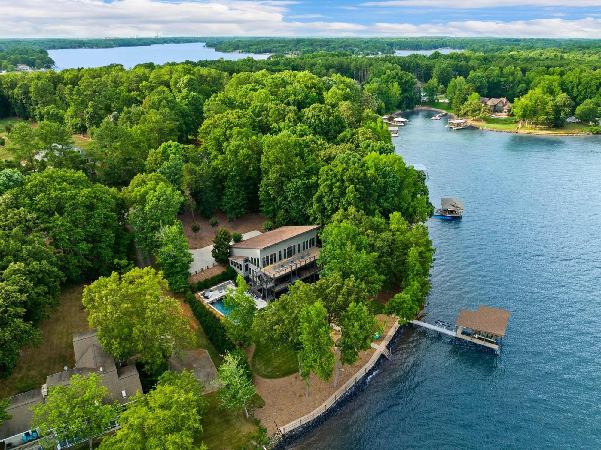Lake Norman Getaway Мурсвилл Экстерьер фото
