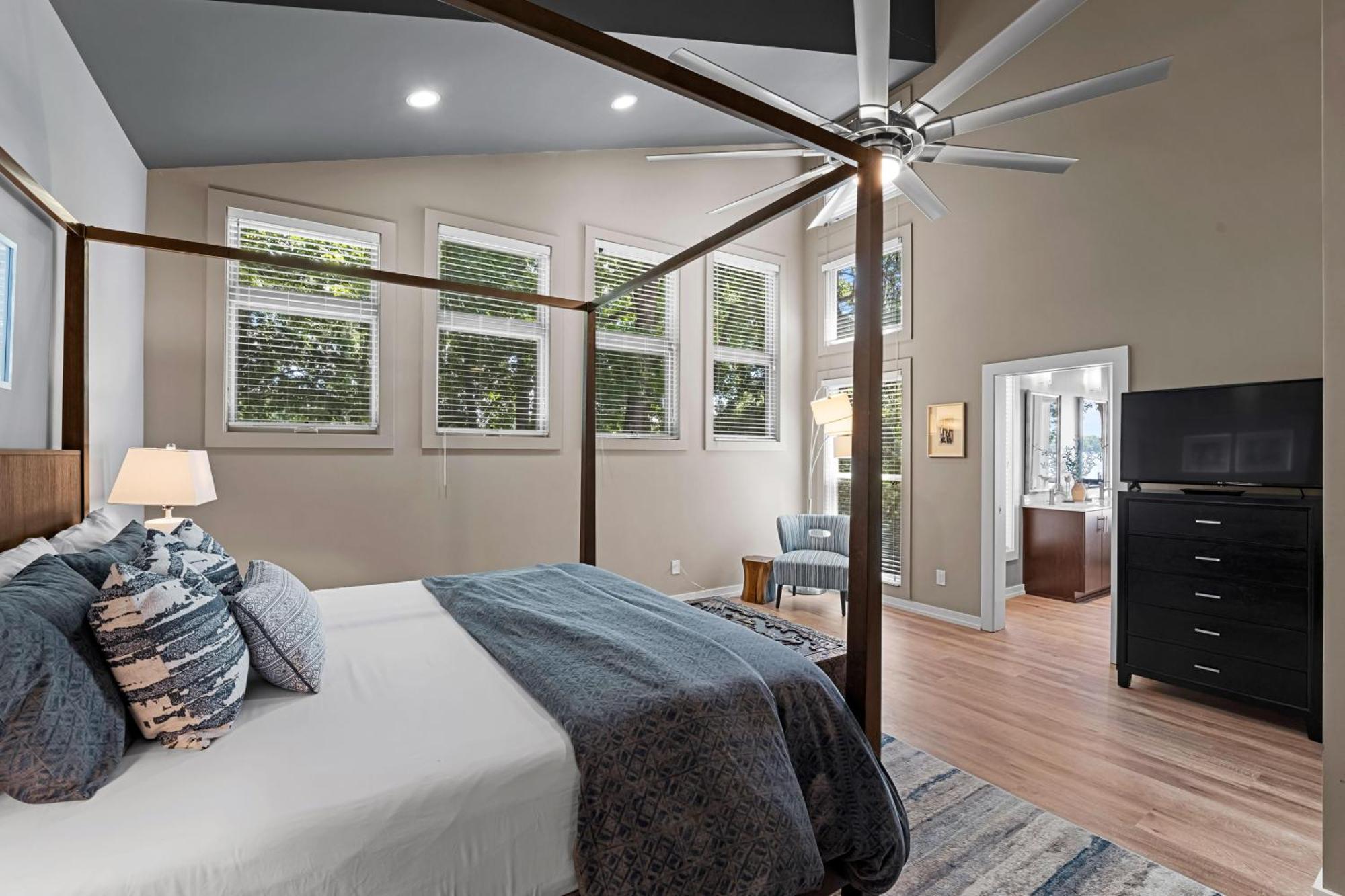 Lake Norman Getaway Мурсвилл Экстерьер фото
